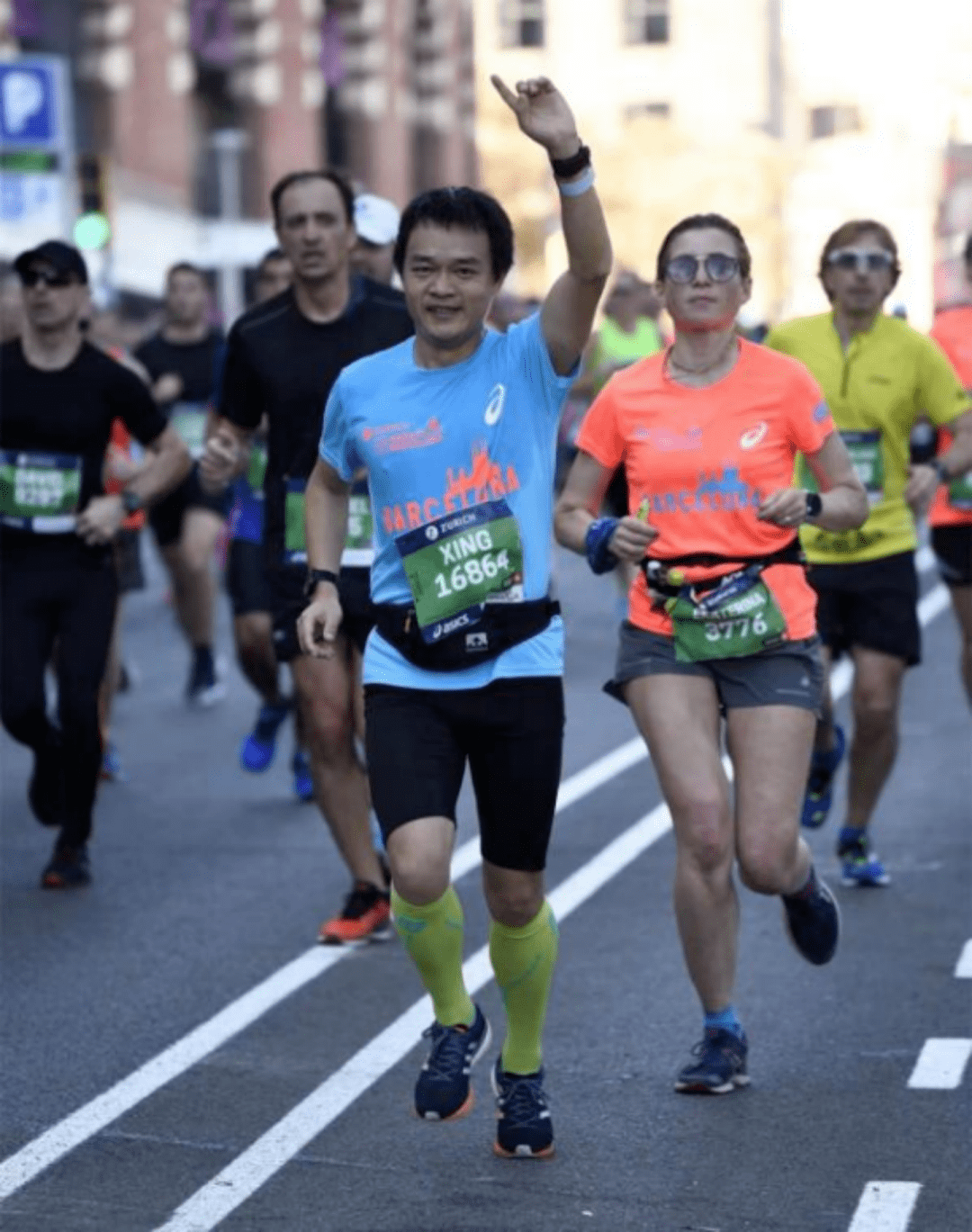 3:25:10(2021 厦马);首马: 2015 汉堡马拉松,4:00:24杨文