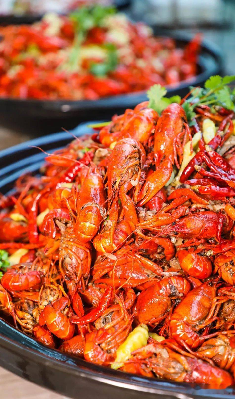 小龙虾自助!疯狂自助大餐!夏天的快乐回归!大胃王一直冲!