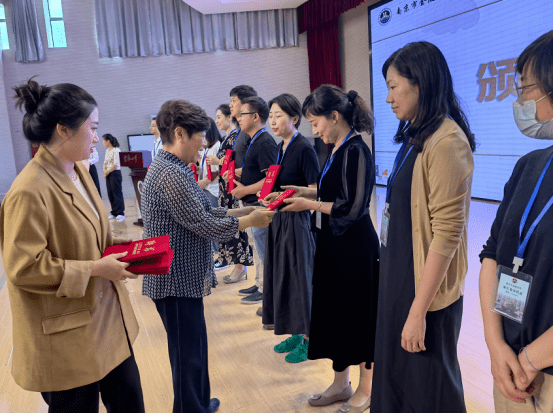 南京市金陵小学召开首届家长委员会成立大会_金小_工作_刘艳丽