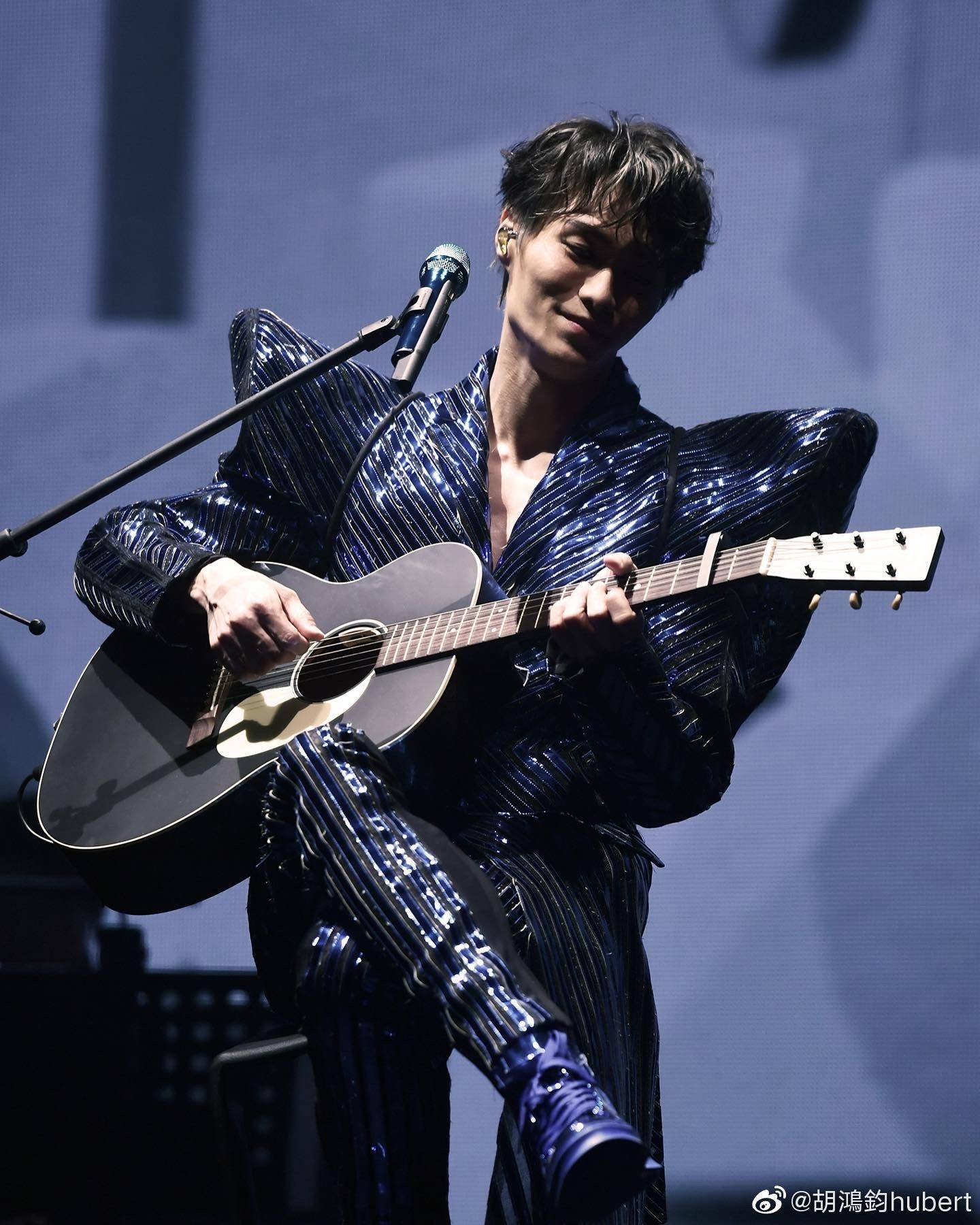 专访胡鸿钧我的内地巡回演唱会正在筹备中