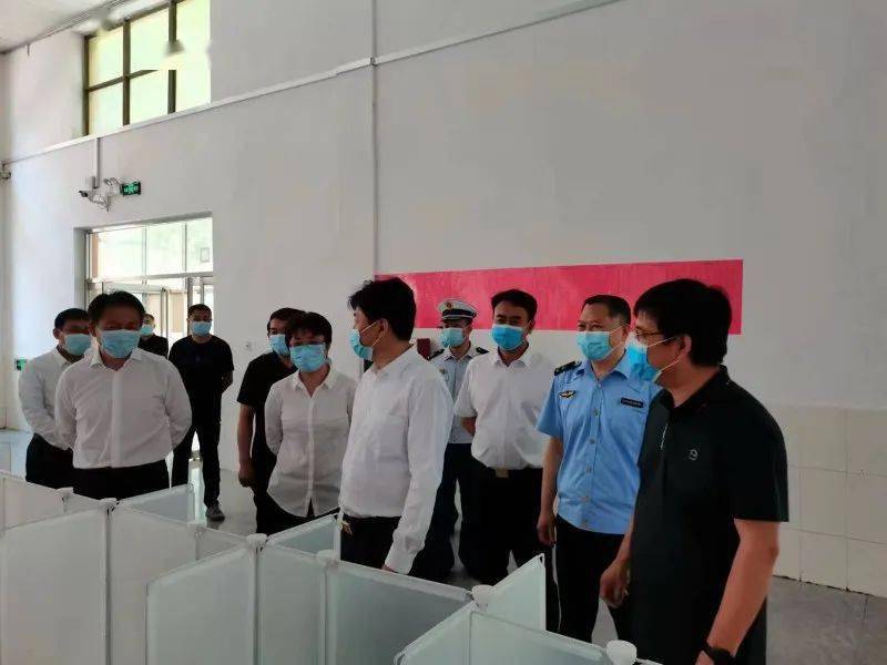 饶阳县委书记张双翼县长李信华副县长牛荣霞带队检查高考考点消防安全