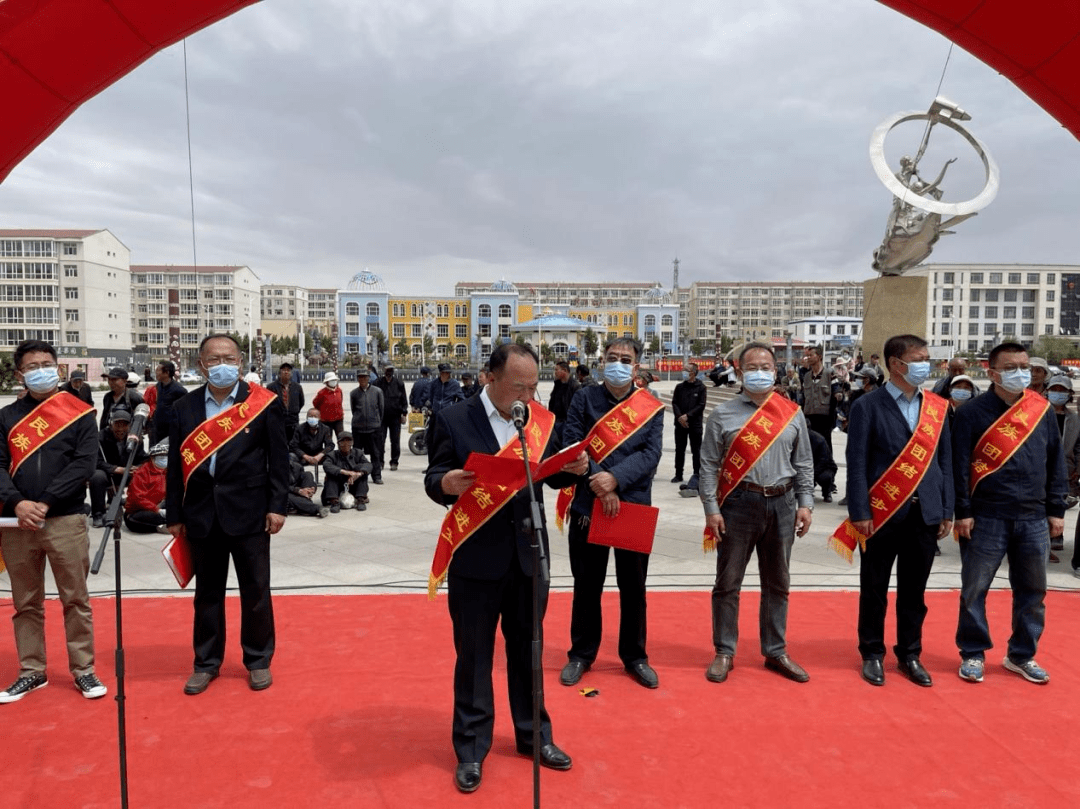 乌兰花镇开展各民族共居共学共建共享共事共乐铸牢中华民族共同体意识