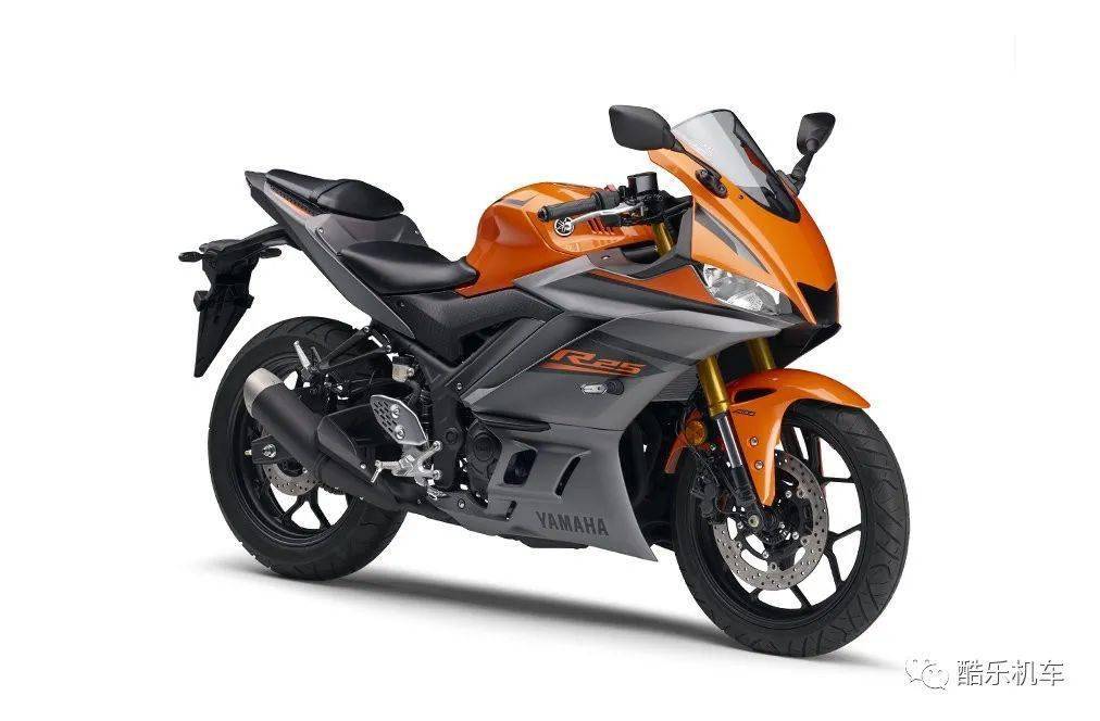今年5月25日,雅马哈在日本市场发布了2022 yzf-r25