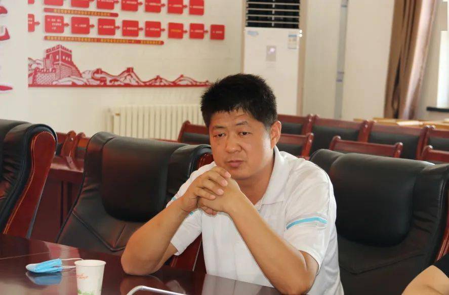 辽宁鞍山援疆医生情系沙湾一中贫困学子