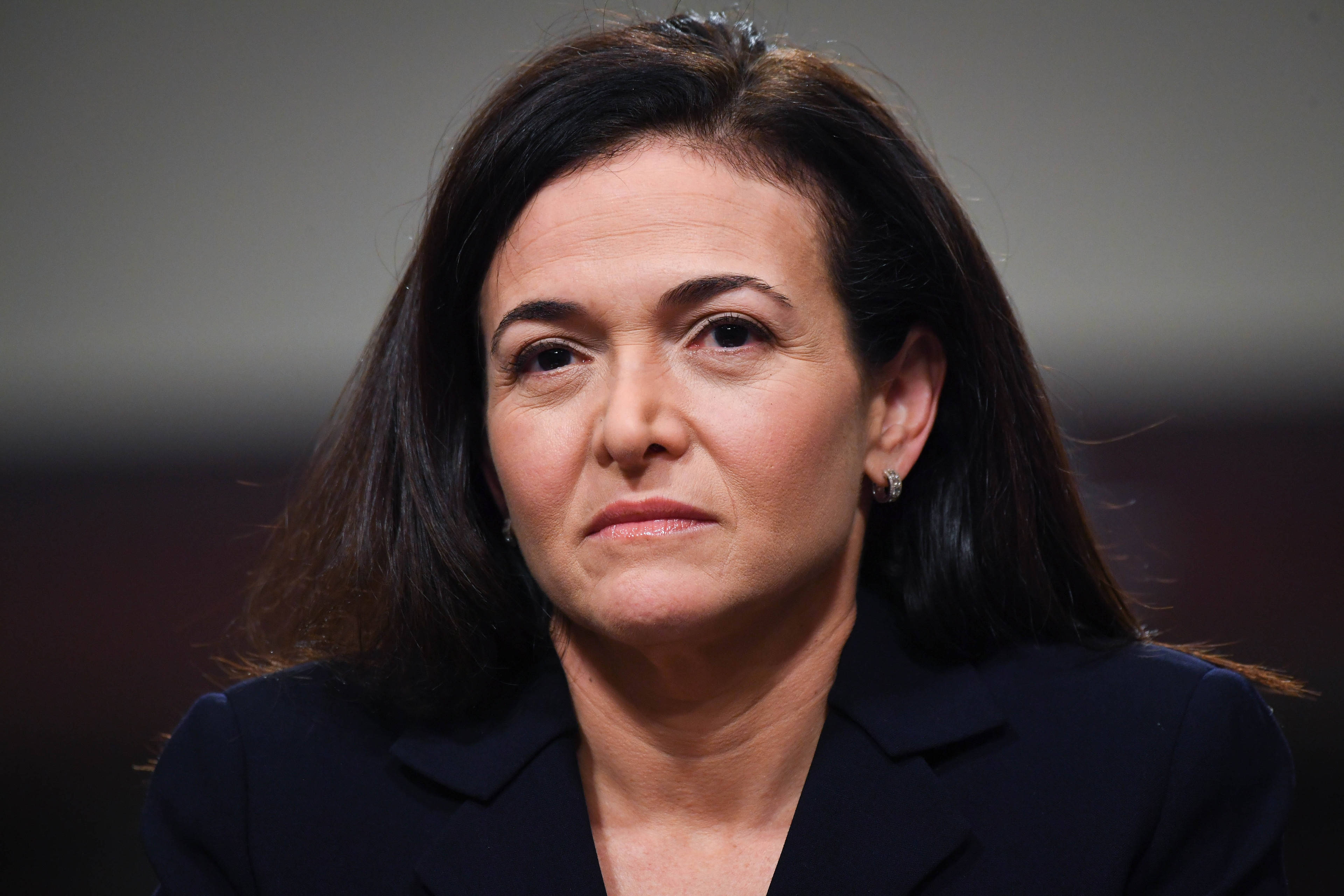 今秋卸任coometa二号人物桑德伯格离职背后专注慈善还是另有隐情