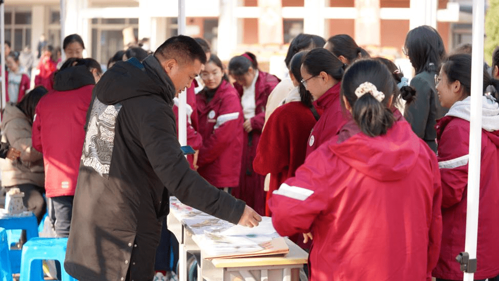 潜能教育立德树人奉贤中学多彩活动1传统文化节