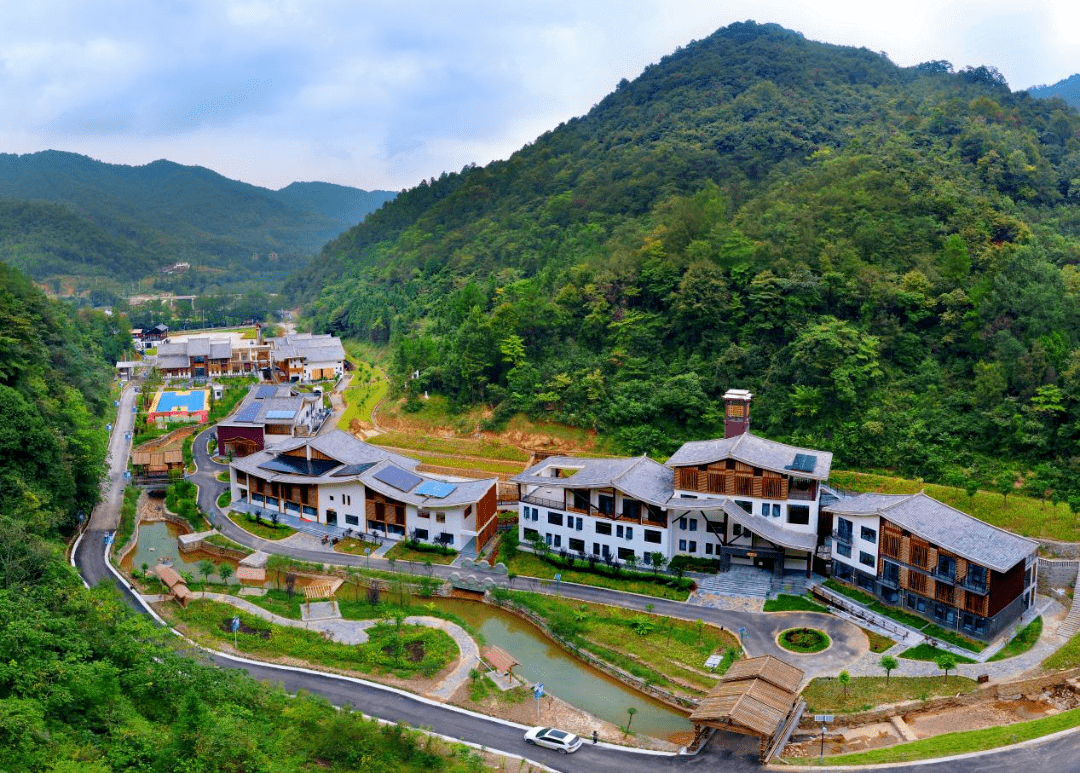 1h直达耍水露营摸鱼包粽子丛林寻宝利州这个地方嗨翻你的小长假