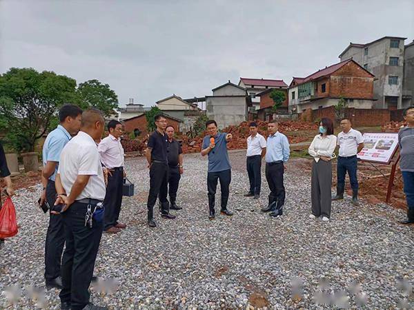 鹰潭报道鹰潭市贵溪市志光镇现场评比促宅改