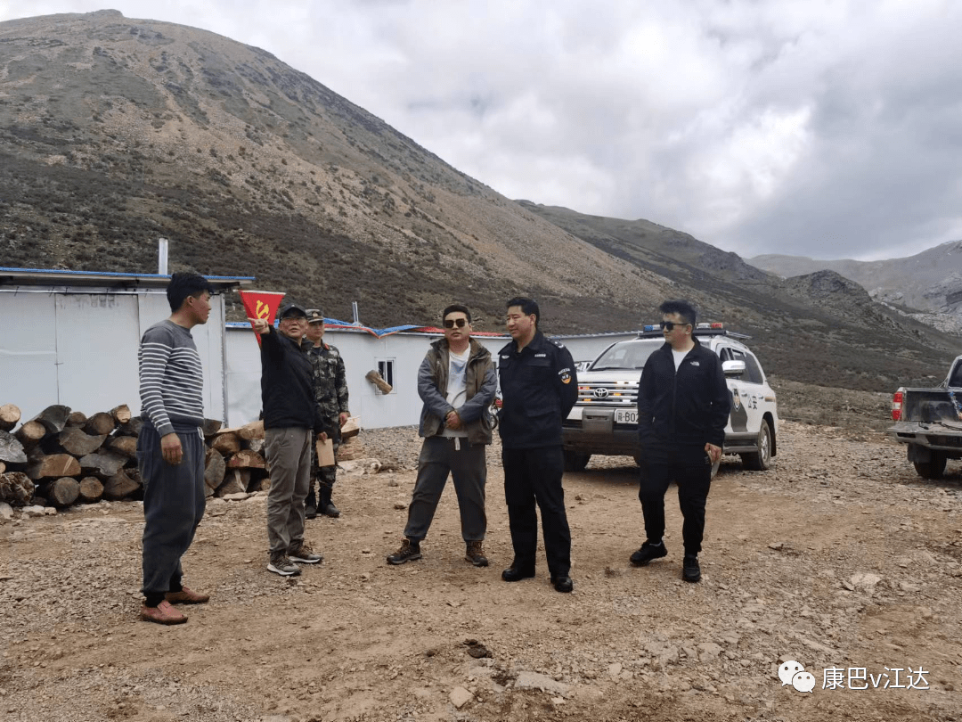 头条格松占堆带队深入虫草采挖点开展督导及慰问工作