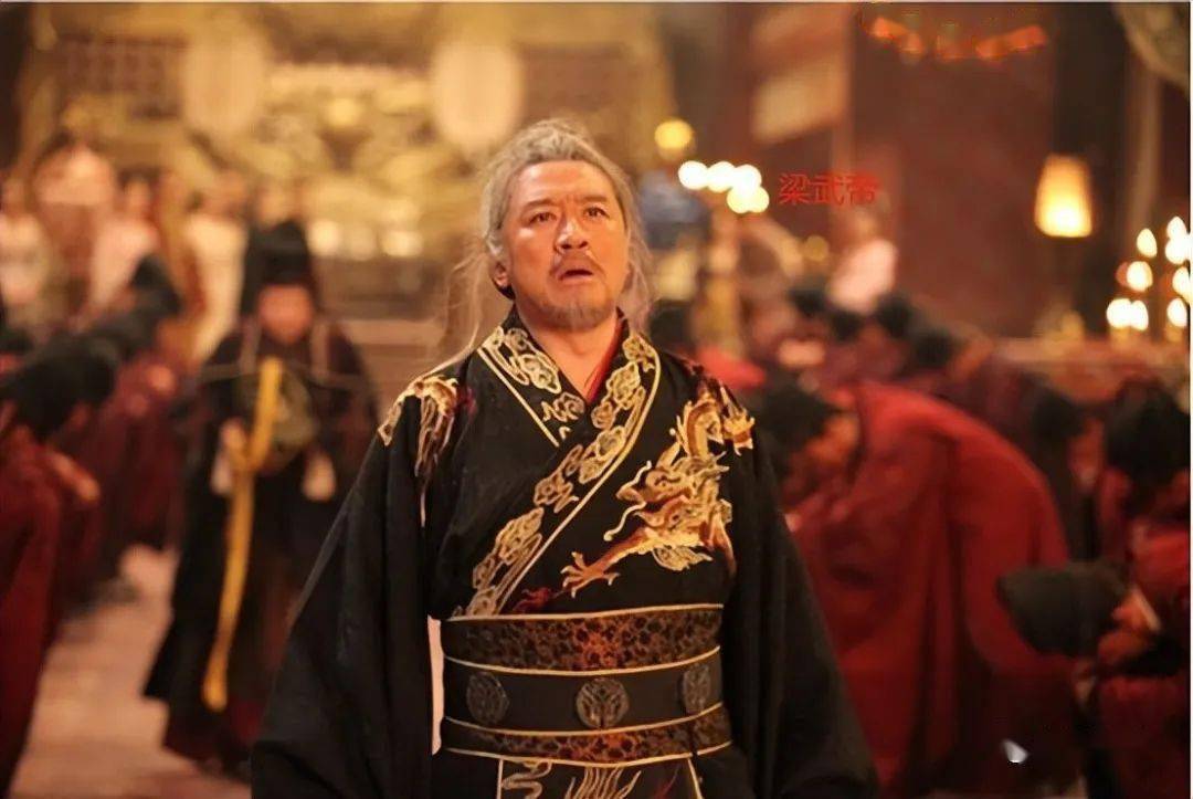 梁武帝信佛并不像别的皇帝,只是初一十五供佛就可以,他精修佛法,而且