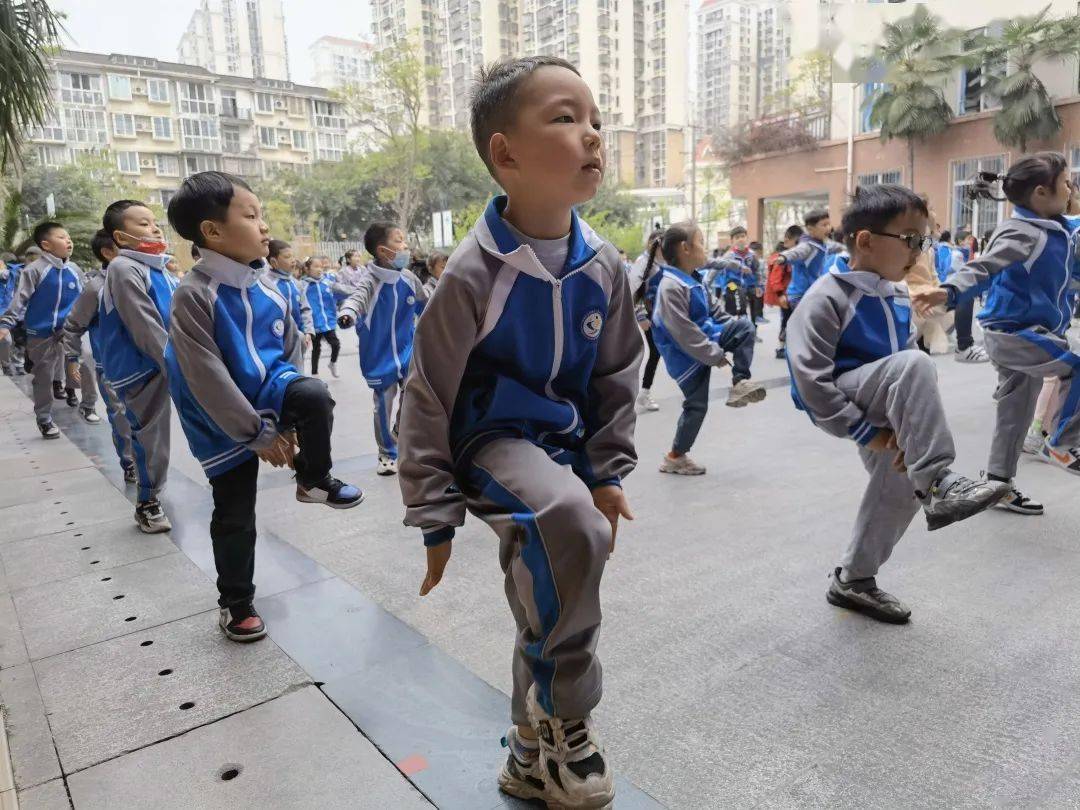 成都市龙泉驿区大面小学校落实生本教育教学理念让每