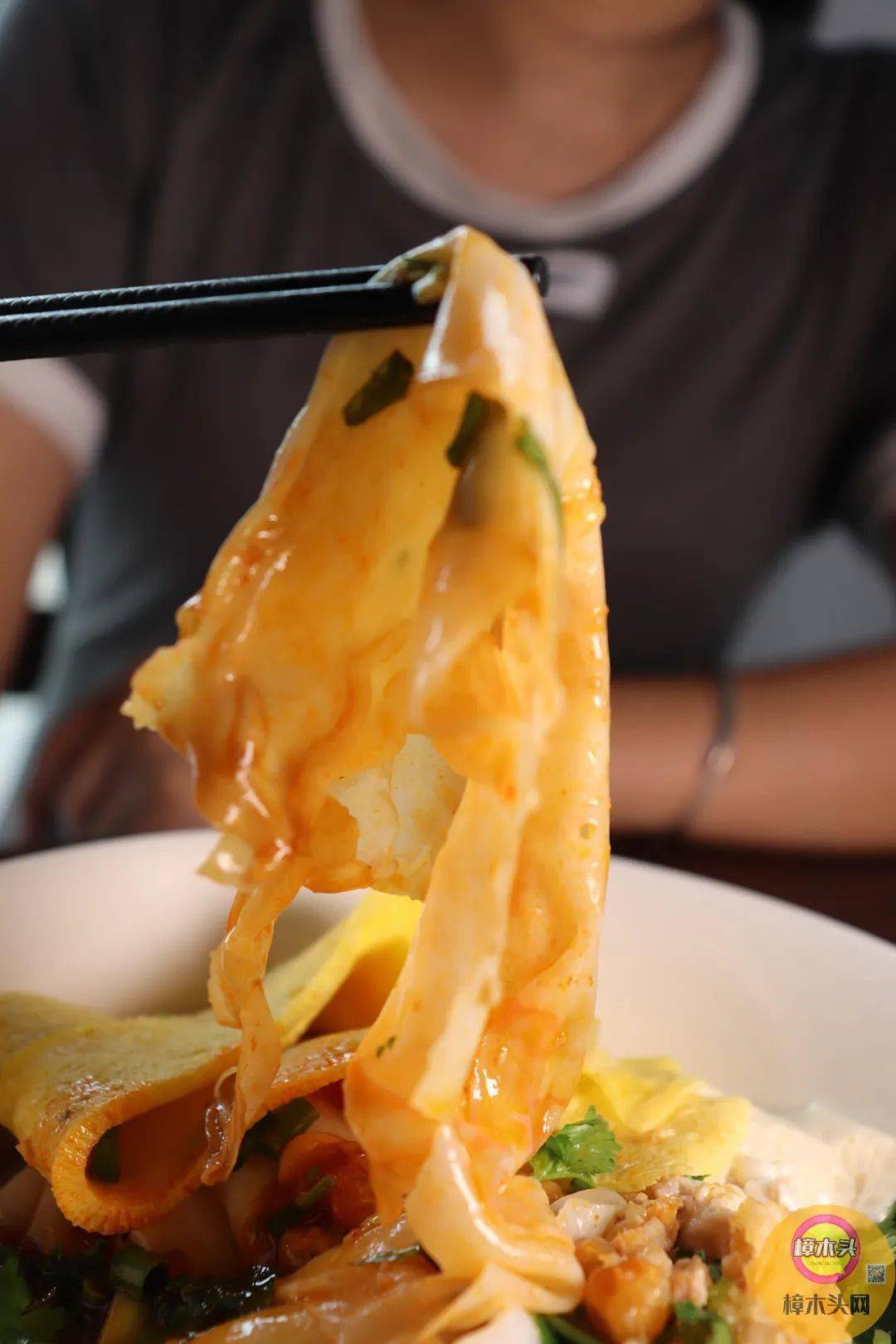 嗦粉去q弹有嚼劲樟木头贵州剪粉6月6日盛大开业