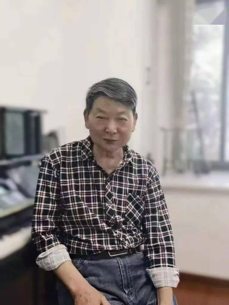 原江都区武坚镇文化站一菲采访到了本期节目,莲湘花鼓从安徽凤阳传至