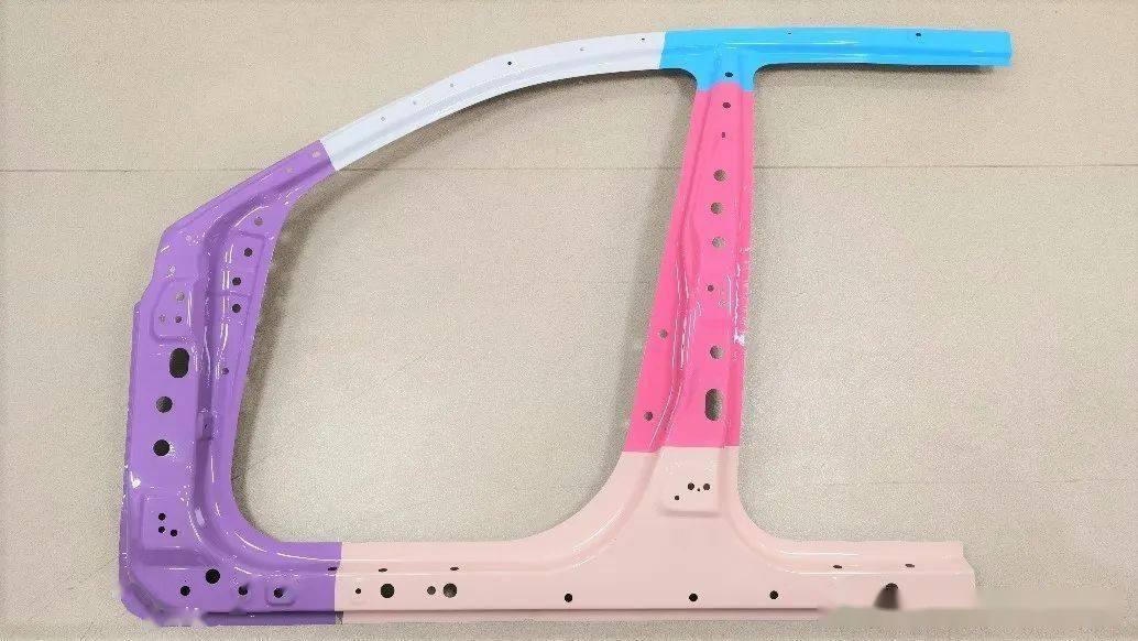 该门环根据不同位置的性能需求,通过激光拼焊技术将