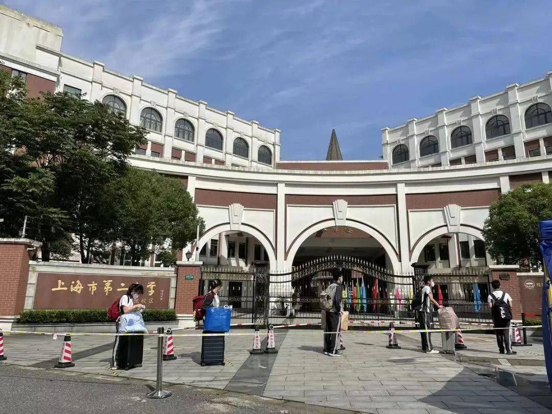 终于等到你多图直击上海高二高三年级学生返校复学