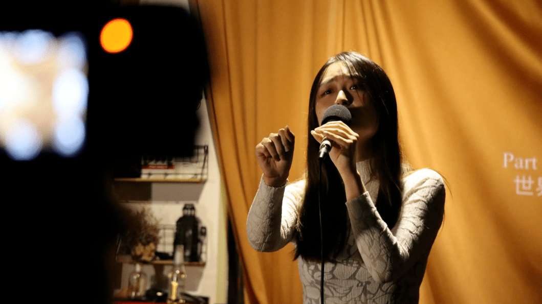 复旦歌王"旦"生战冠军王子月:喜欢新鲜的自己_舞台_比赛_iscream