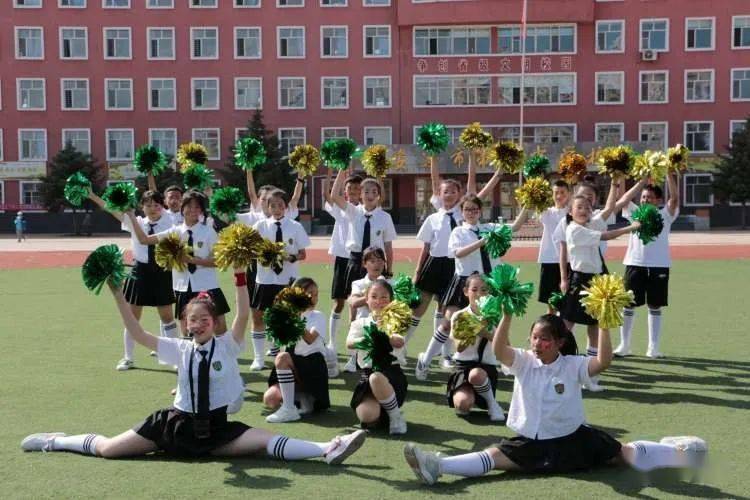 【安达发布 关注】安达市第三中学举行"喜迎二十大 青春心向党"健美操