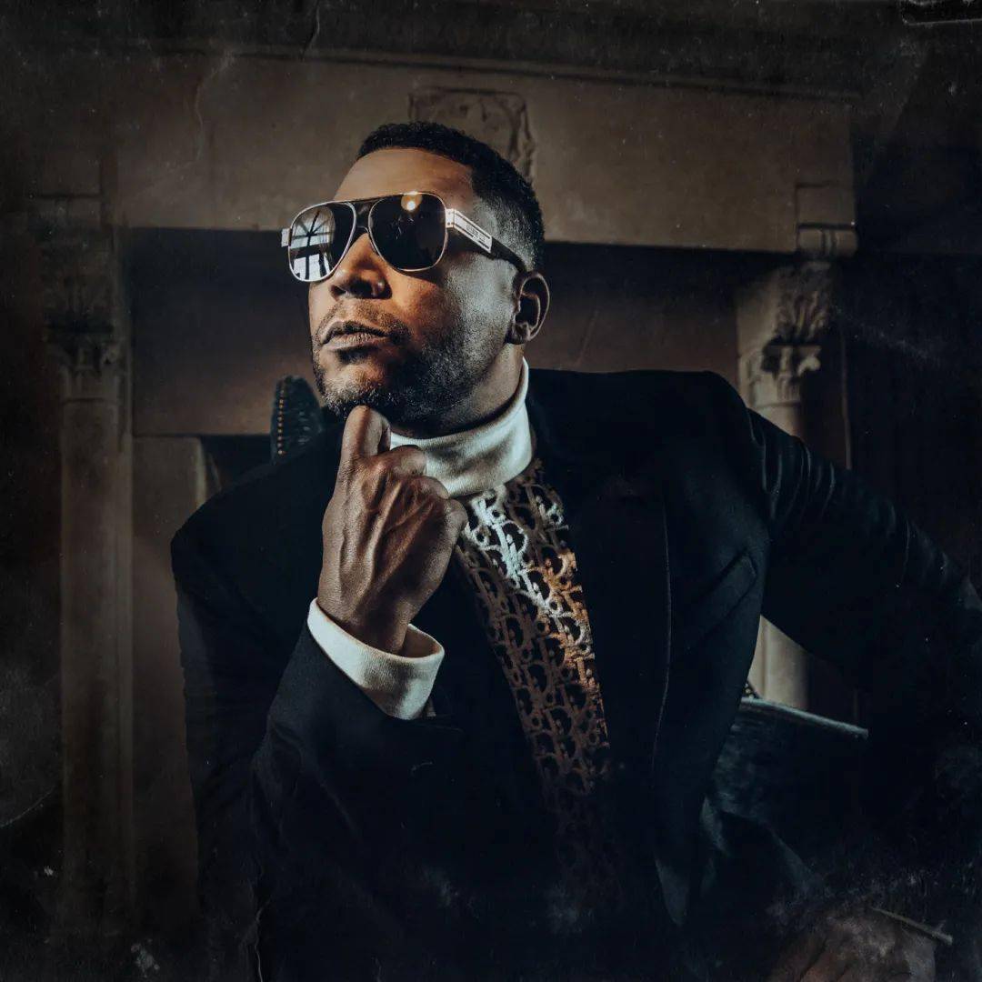 shot a friendrussia 俄罗斯弹幕精选:还可以 罗马尼亚女歌手wanitwa