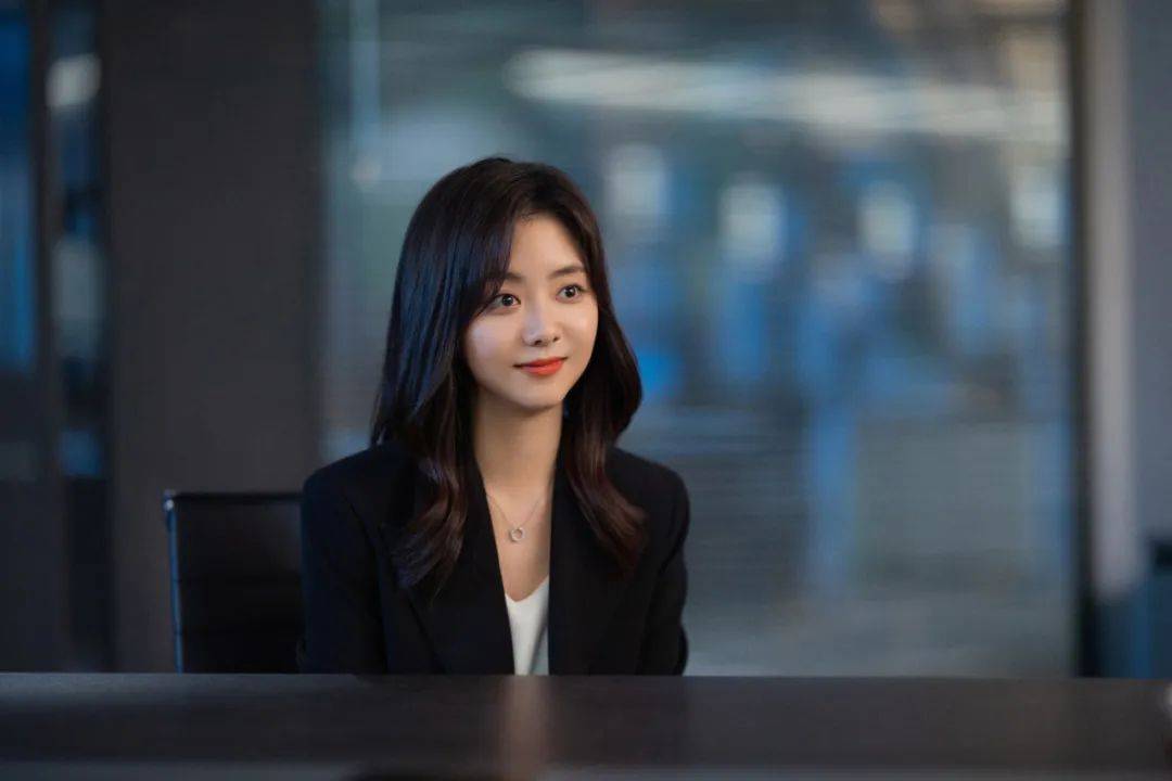 爱情不会从天而降谭松韵演出现代女性的清醒与独立