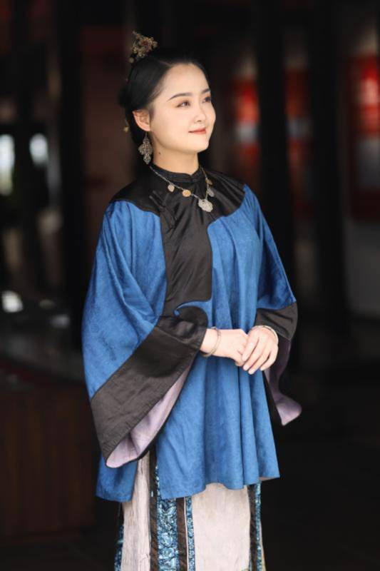 「广东非遗活化②」梅州:客家蓝衫从"压箱底"变新时尚_服饰_传统_技艺