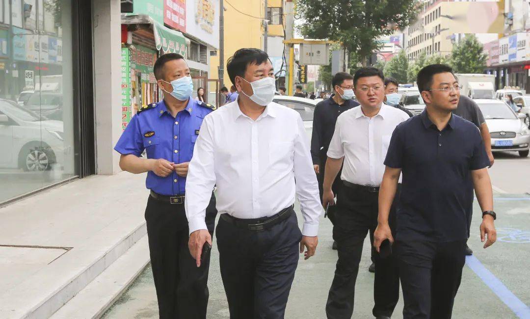 创城进行时耿敏调研兴隆台区文明城市创建情况并召开工作部署会议