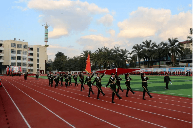 德宏州民族实验中学图片