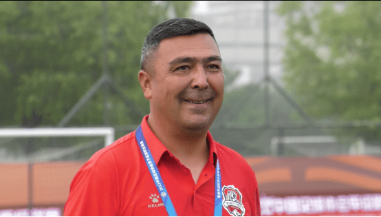 中甲职业队执教首胜帕尔哈提将功劳归功于球员