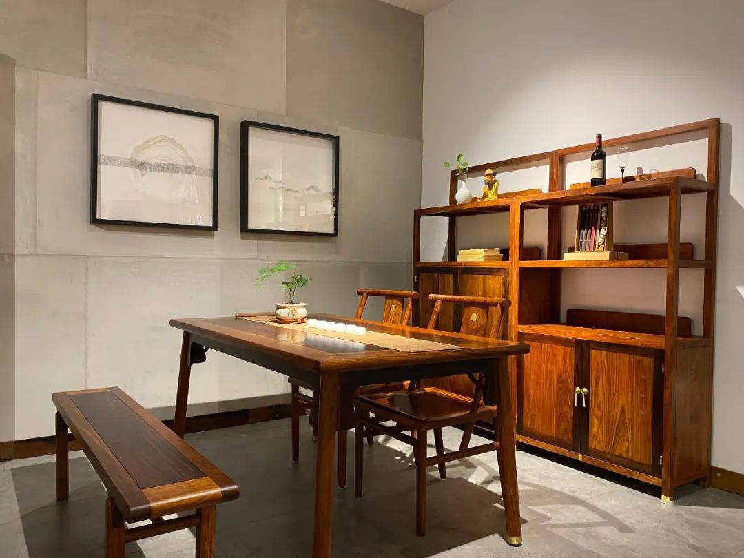 阅梨当代时尚的中国家具