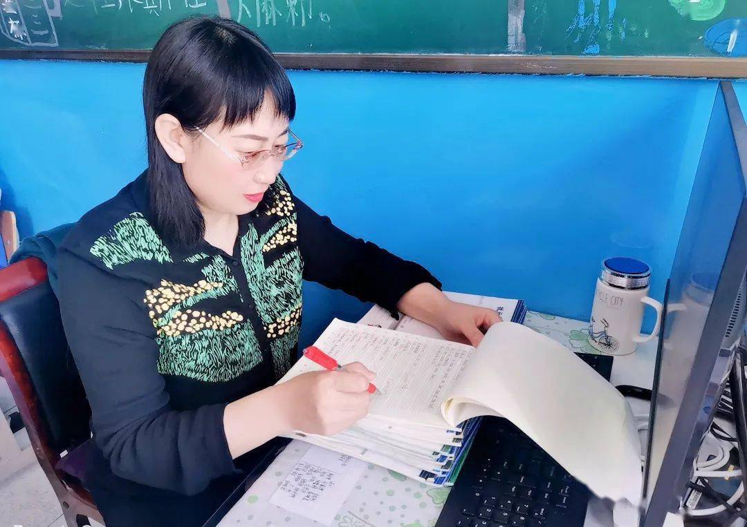 双减落地有声作业精彩纷呈乌兰浩特市第五中学英语组作业研讨展评系列