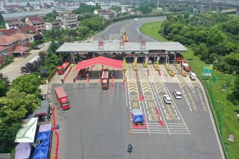 过往车辆可从g60沪昆高速王店收费站下高速,再往上海方向返回嘉兴东