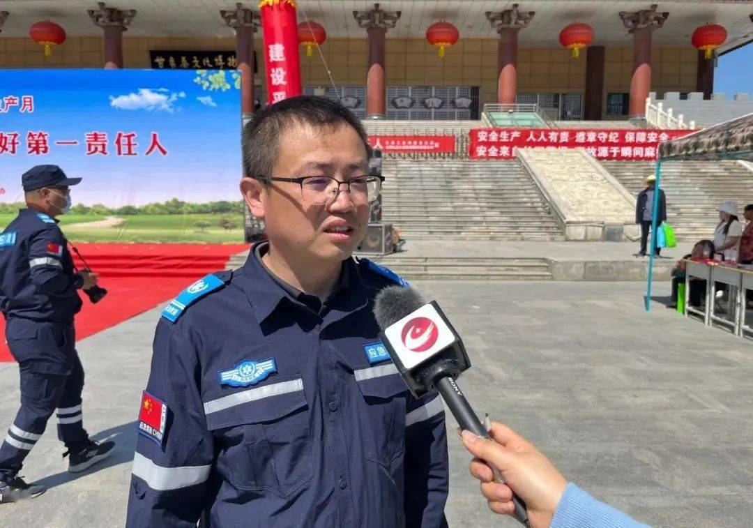 礼县应急管理局应急综合事务中心主任赵进才说:"今年是全国第21个安全