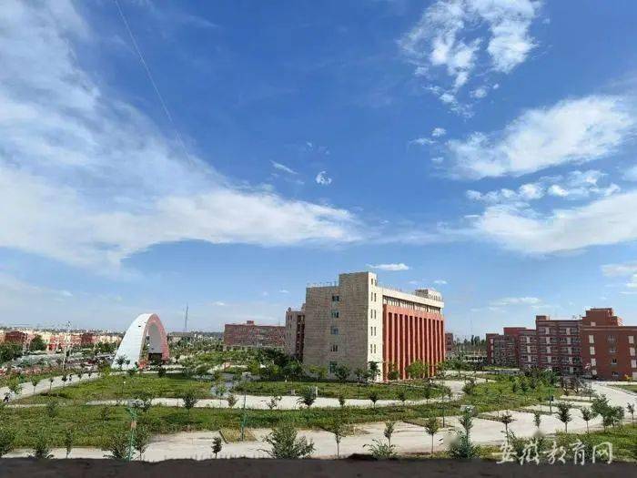 新疆皮山县安徽实验学校:打造边疆县育人"新高地"
