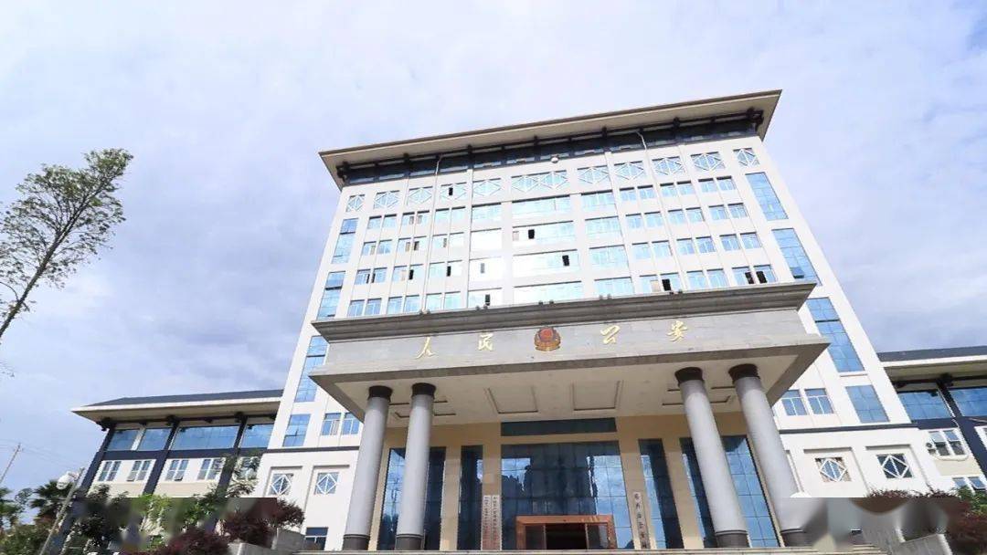 靖西市公安局刑侦大队副大队长梁龙卫:当时嫌疑人是想跟死者借钱,因为