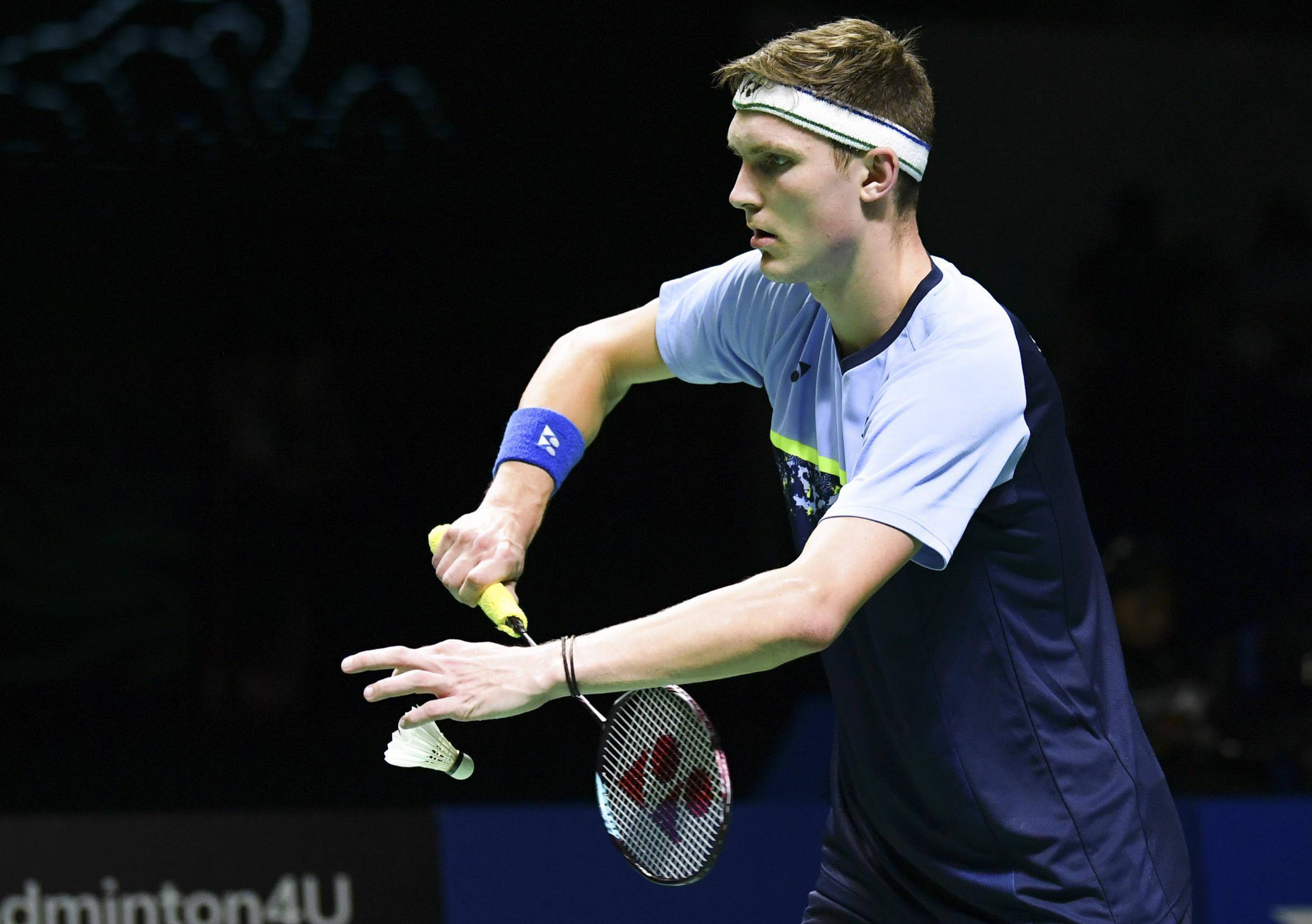 羽毛球印尼公开赛安赛龙晋级决赛