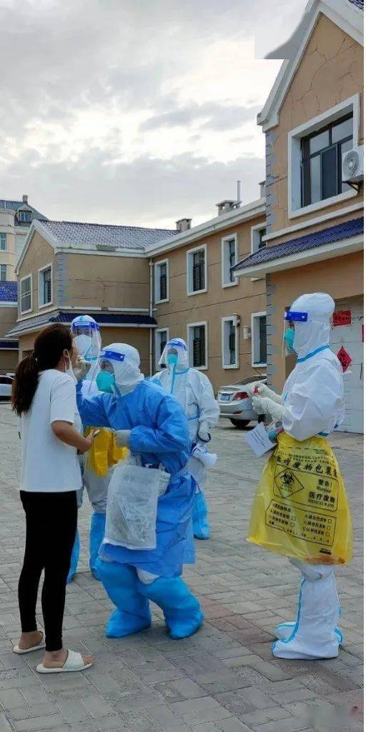 关注勠力同心向疫逆行锡林郭勒盟政协机关赴二连浩特市疫情防控前线抗
