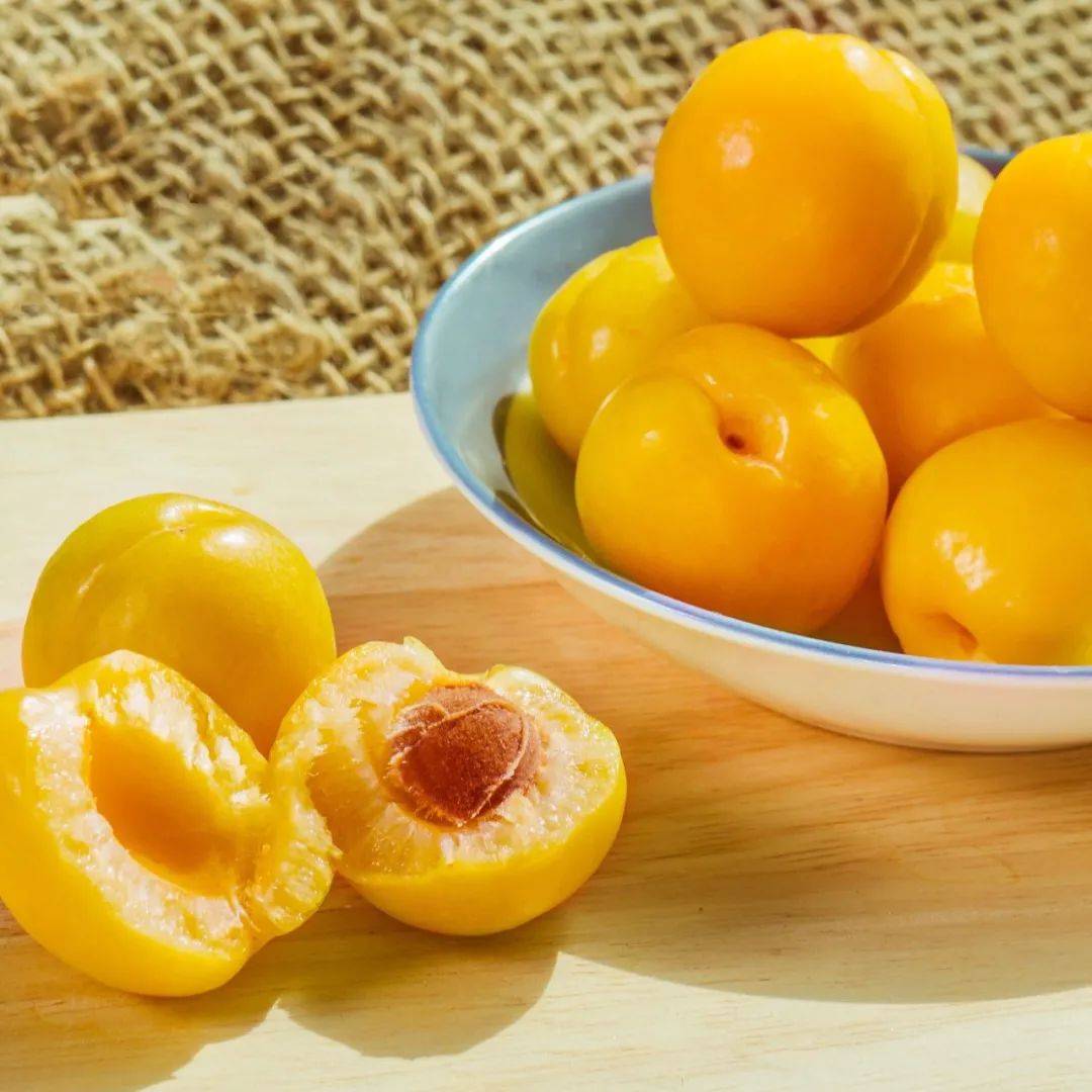 新疆独特的小白杏，能够加工成花样繁多的食品 - 知乎
