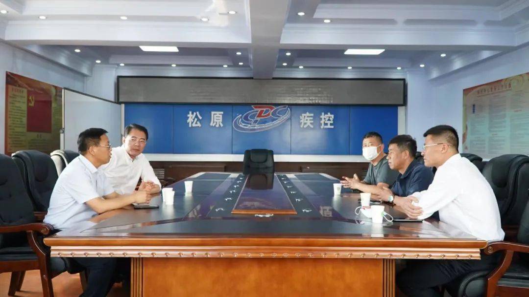 陈晓东副市长调研疾病预防控制工作