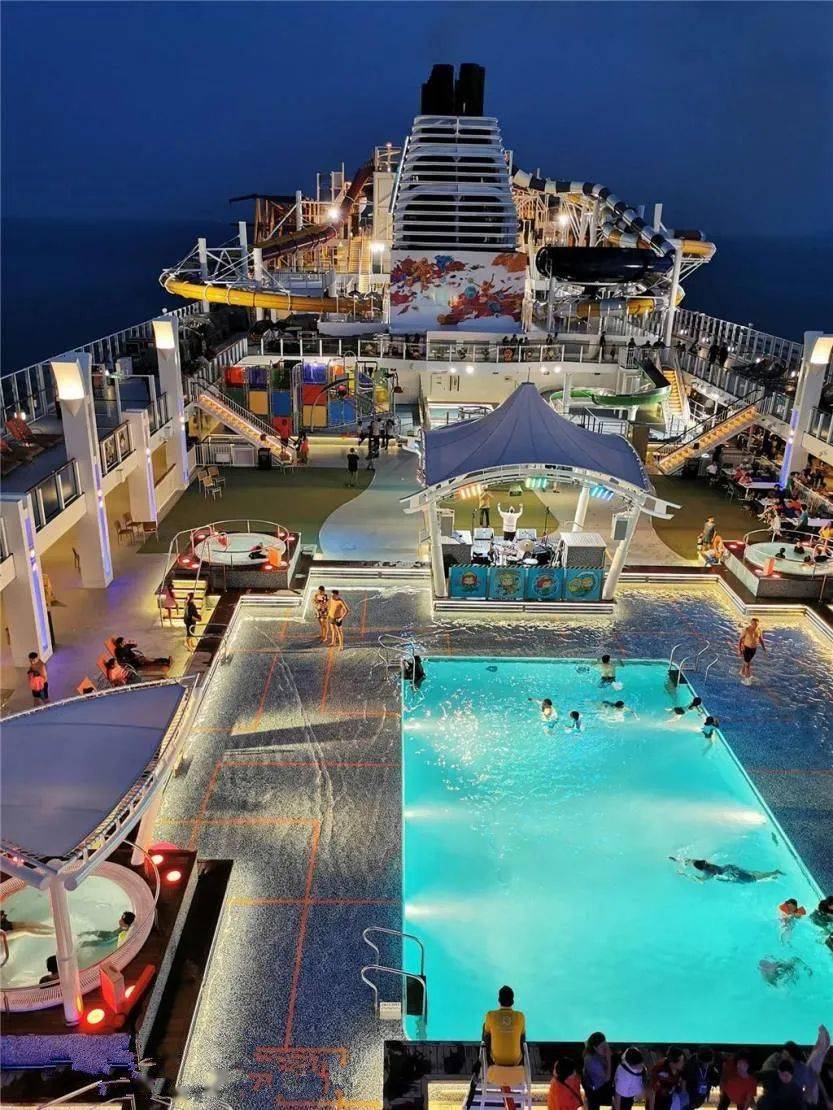 造价高达75亿全球最豪华游轮内部照片曝光来一睹为快吧