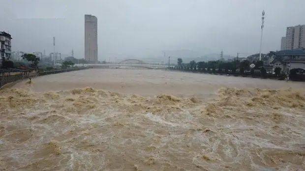 注意慈溪今夜起大雨到暴雨