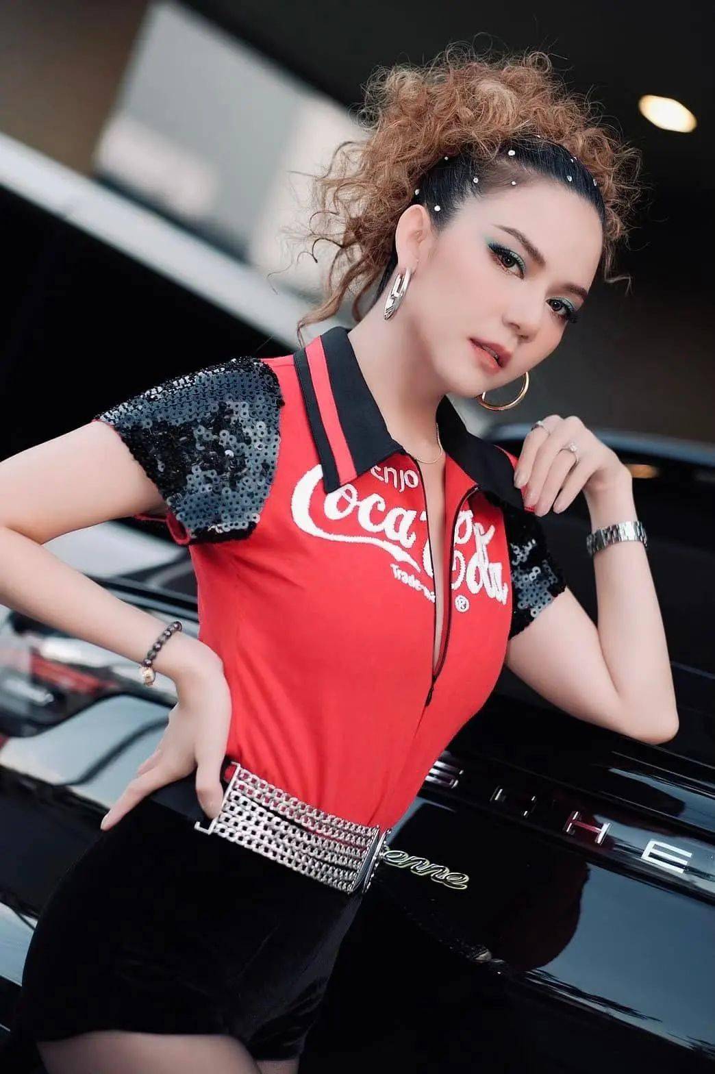 有人说泰国民谣很low民谣女星ja霸气怒怼战斗力满格