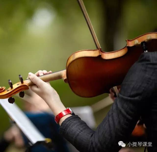 小提琴改进右手运弓空手练习法_手指_琴弓_琴弦