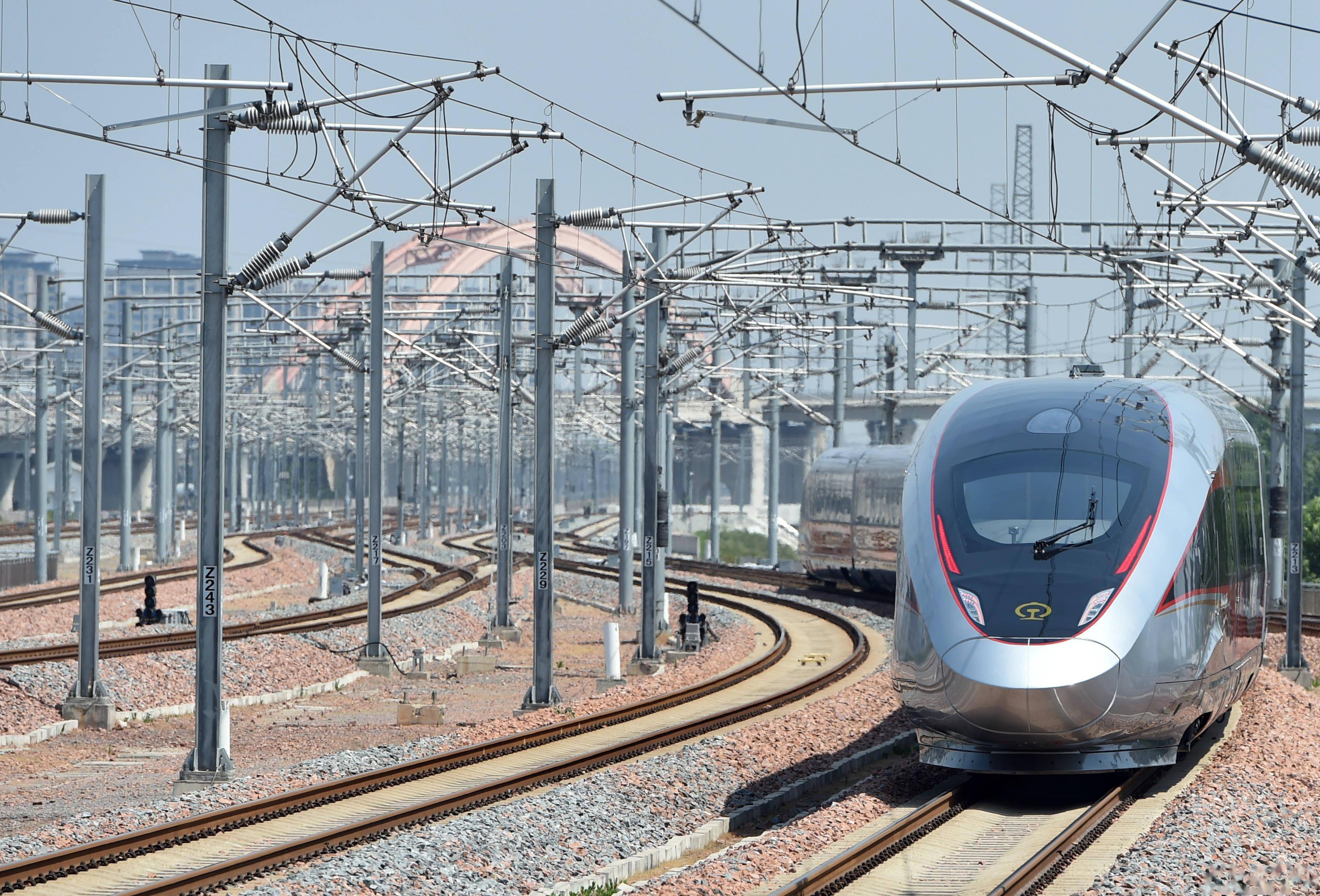 河南米字形高铁网由纸上蓝图变陆地通途