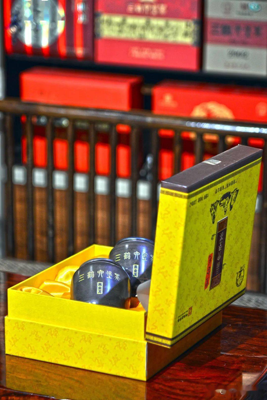 三鹤六堡茶新版黑金龙品鉴评测