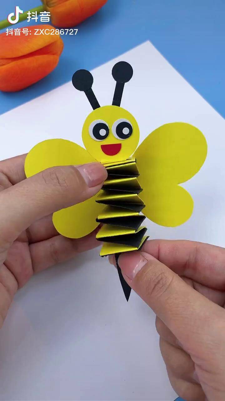 小蜜蜂卡纸制作步骤图片
