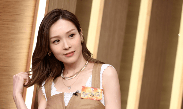 李佳芯修读情绪治疗课程自爆多年承受巨大压力