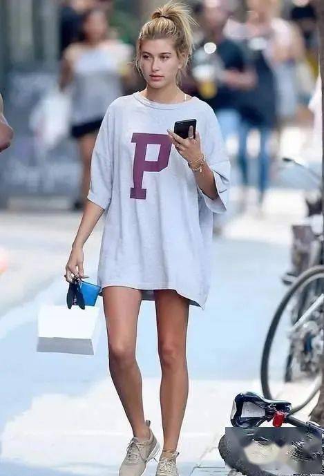 而且夏邑失踪的穿法对于身材较胖的女人来说,极其的苛刻,且不说长到过