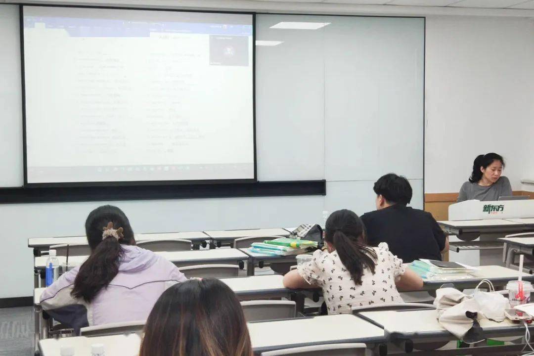 考研氛围组上线带你深度体验新东方模考