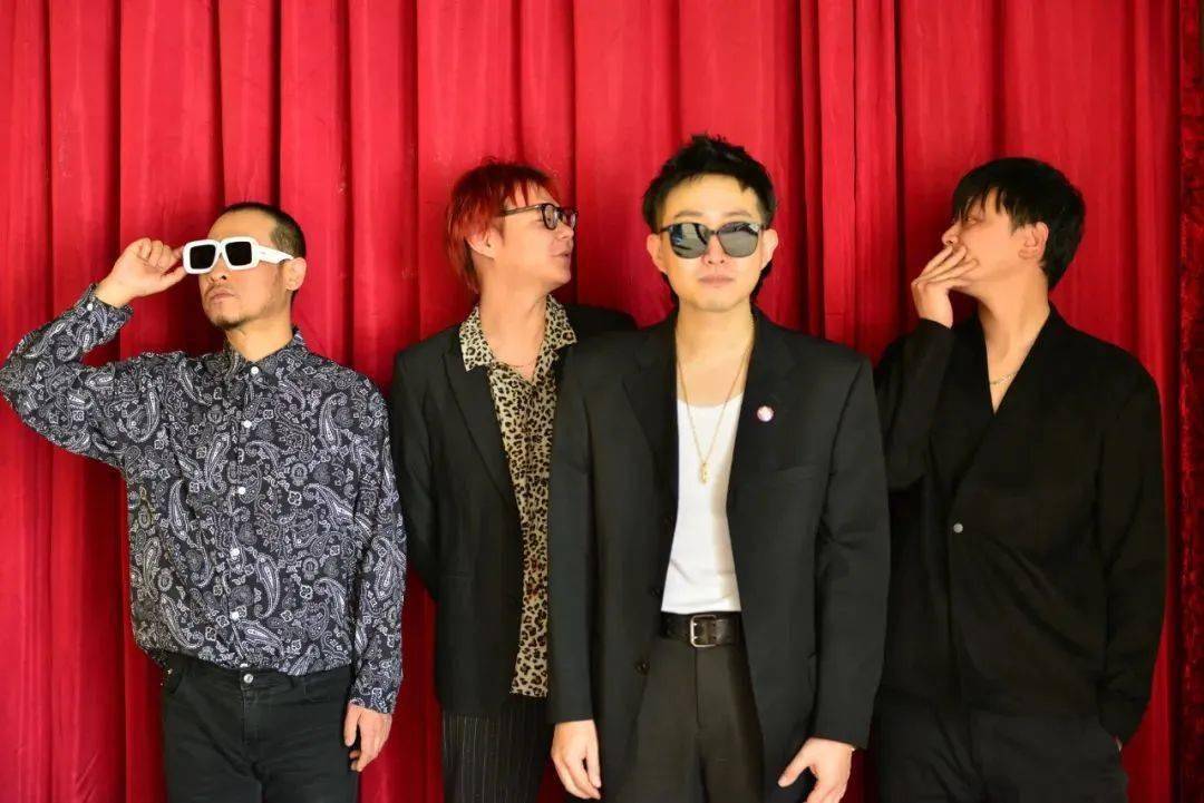 0806新学校废物合唱团动物园钉子户群居的青色南京站已开票