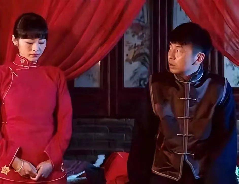 安分守己的冷秋月,在被公公鹿子霖用一把麦草羞辱后,彻底发疯了.