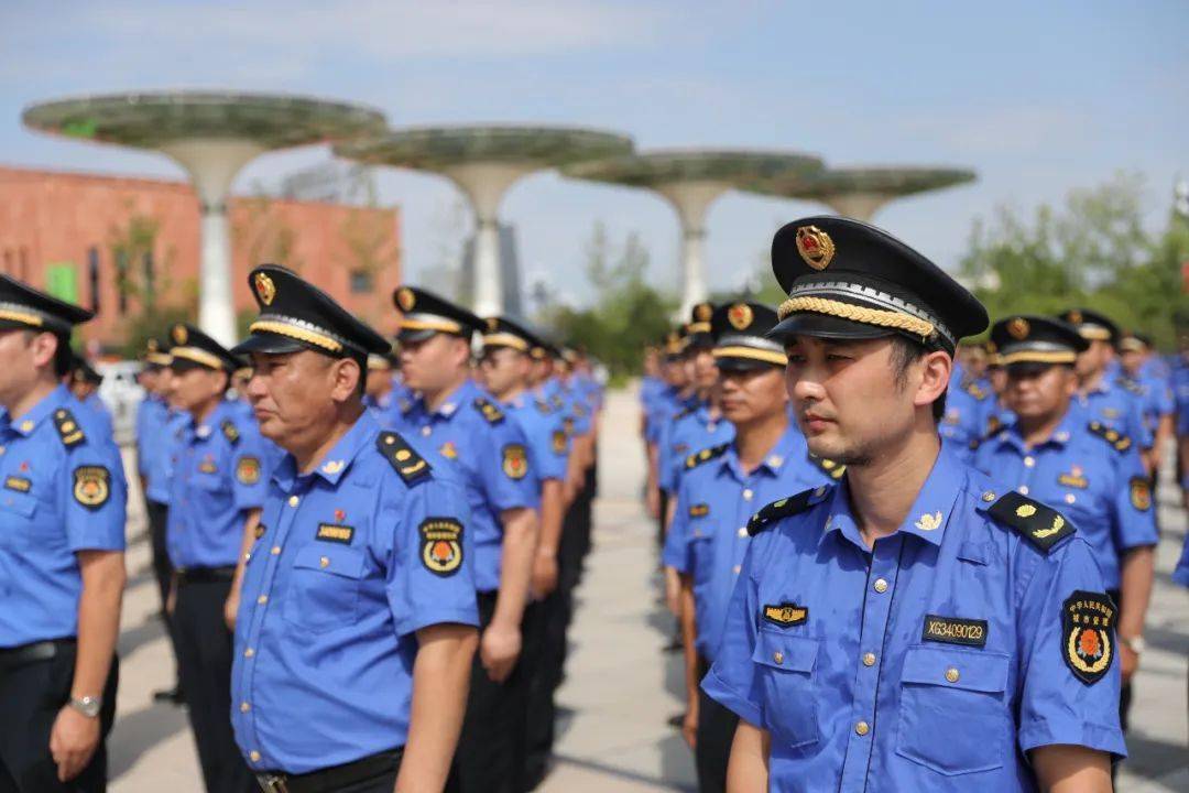 作风优良,纪律严明,依法履职,人民满意"的新时代城市管理执法队伍,以